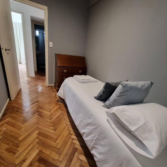 Apto Para 5 En Palermo/ Recoleta Apartamento