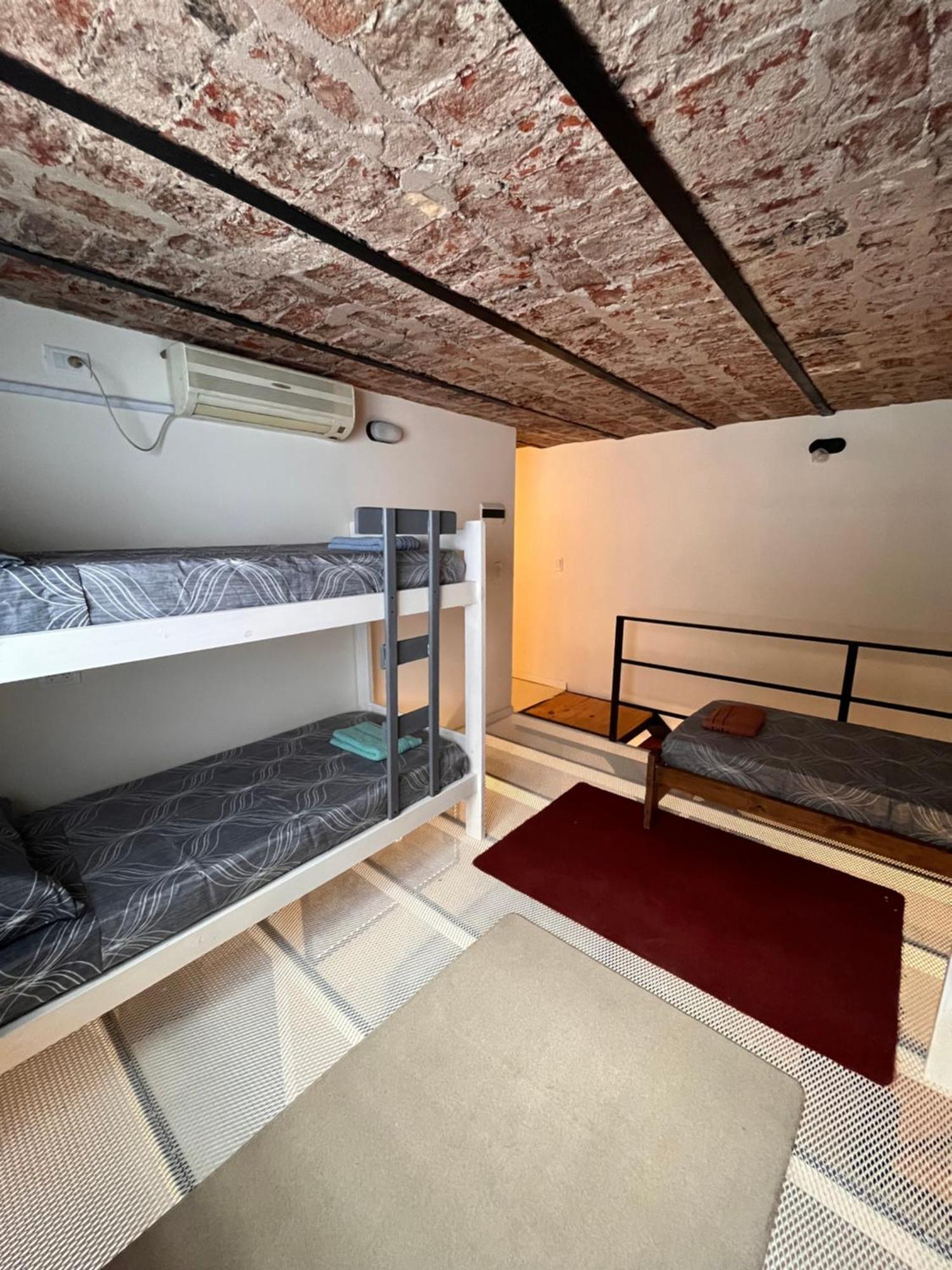 Holiday home Casa Con Increible Terraza, Parrilla Y Pileta 21 Jovenes En Palermo