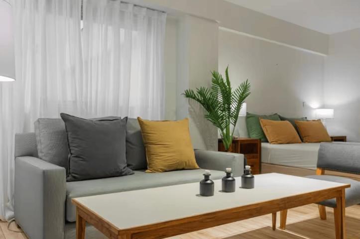 Nomad Esmeralda Apartment *