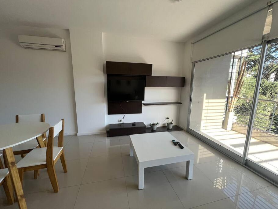 1 Bedroom *villa Crespo* Moderno Y Luminoso * Buenos Aires