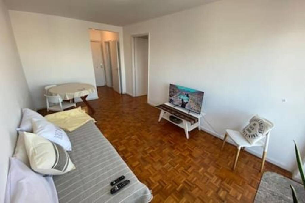 Apartment 1 Bedroom *balvanera* Excelente Vista / Luminoso *