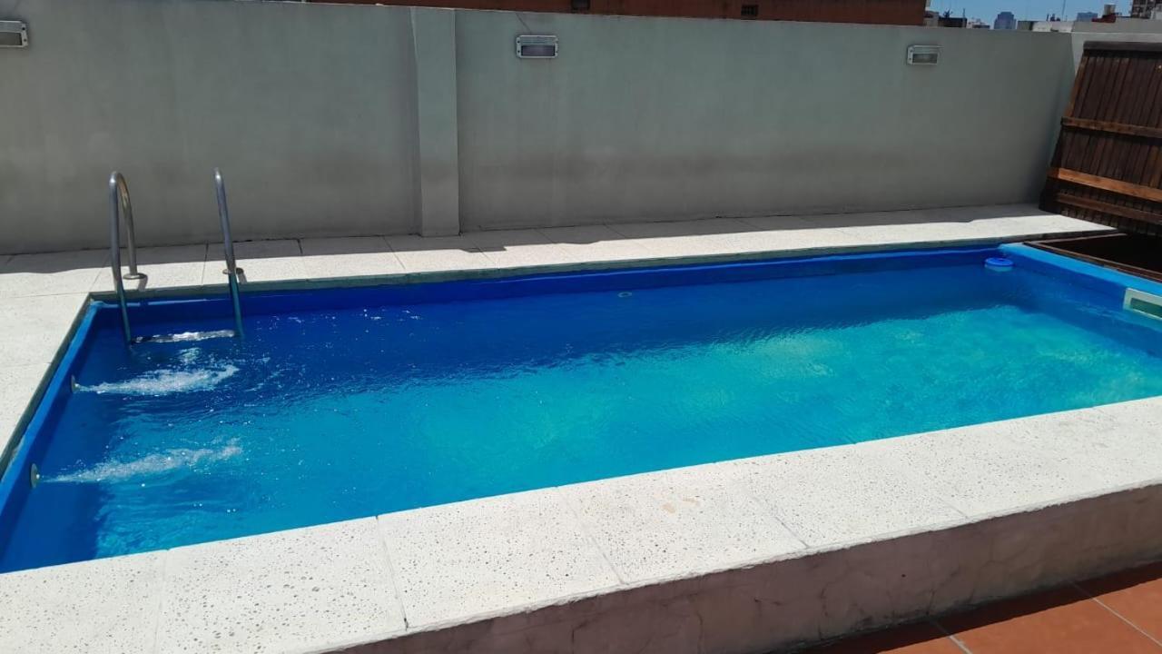Serrano Suites: Modern Comfort Near Movistar Arena Apartment *