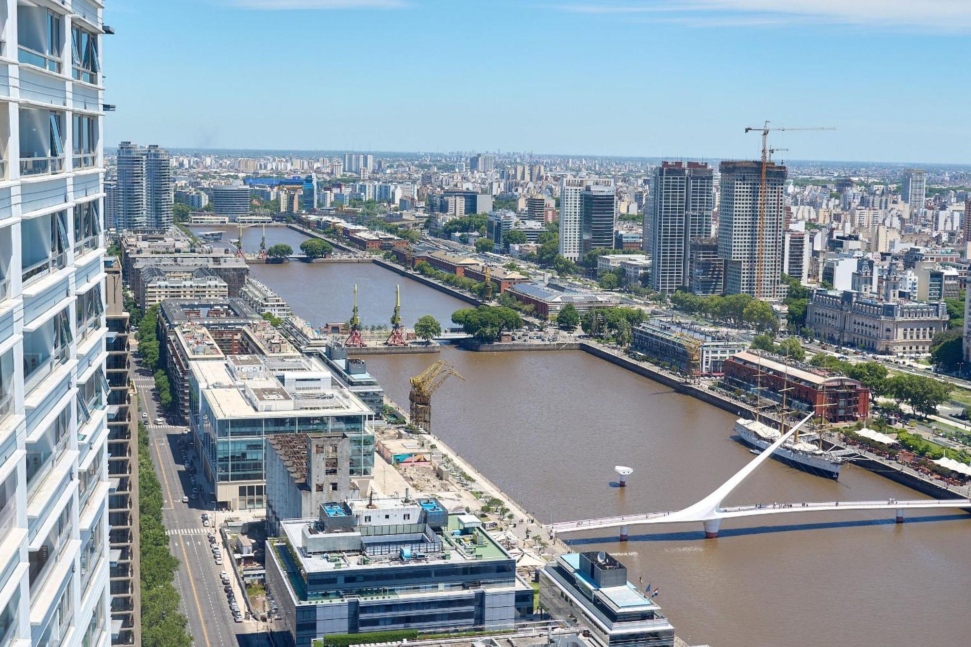 Puerto Madero Piso 20 Vista Al Rio Frente A Hilton * Buenos Aires