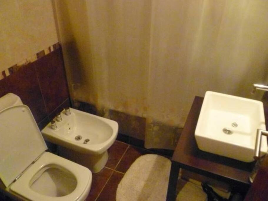 Apartamento Luminoso 3 Ambientes En El Centro Cordoba Y Maipu Buenos Aires