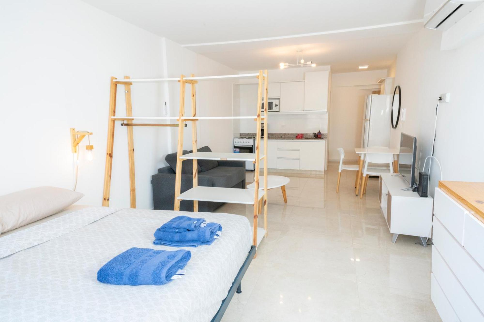 Alucinante Studio! Centrico Moderno Con Balcon, Apto 3 Personas 71 Apartamento *