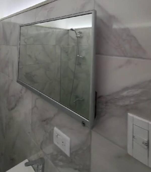 Un Lugar Unico, Cerca Del Colon Apartamento *