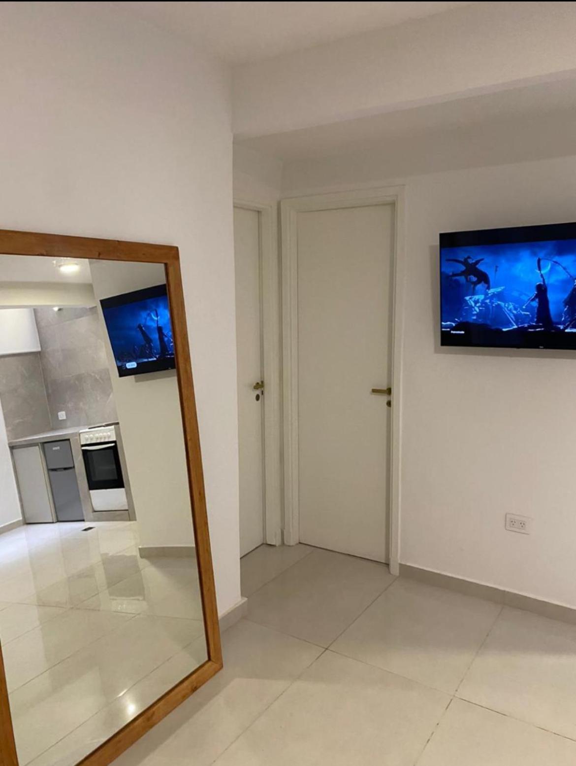 Reconquista900 Apartment