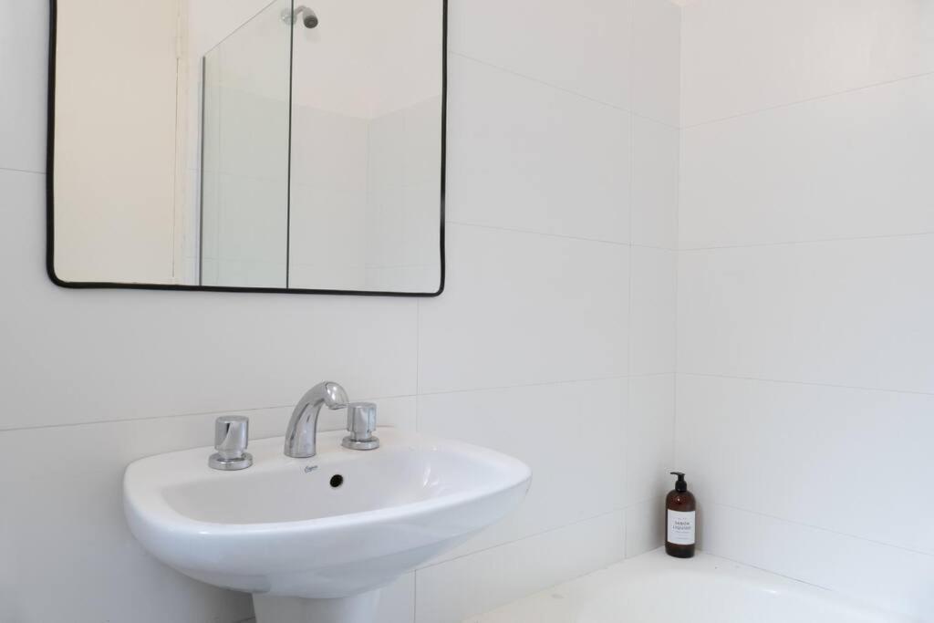 Castano Deluxe Apartment *