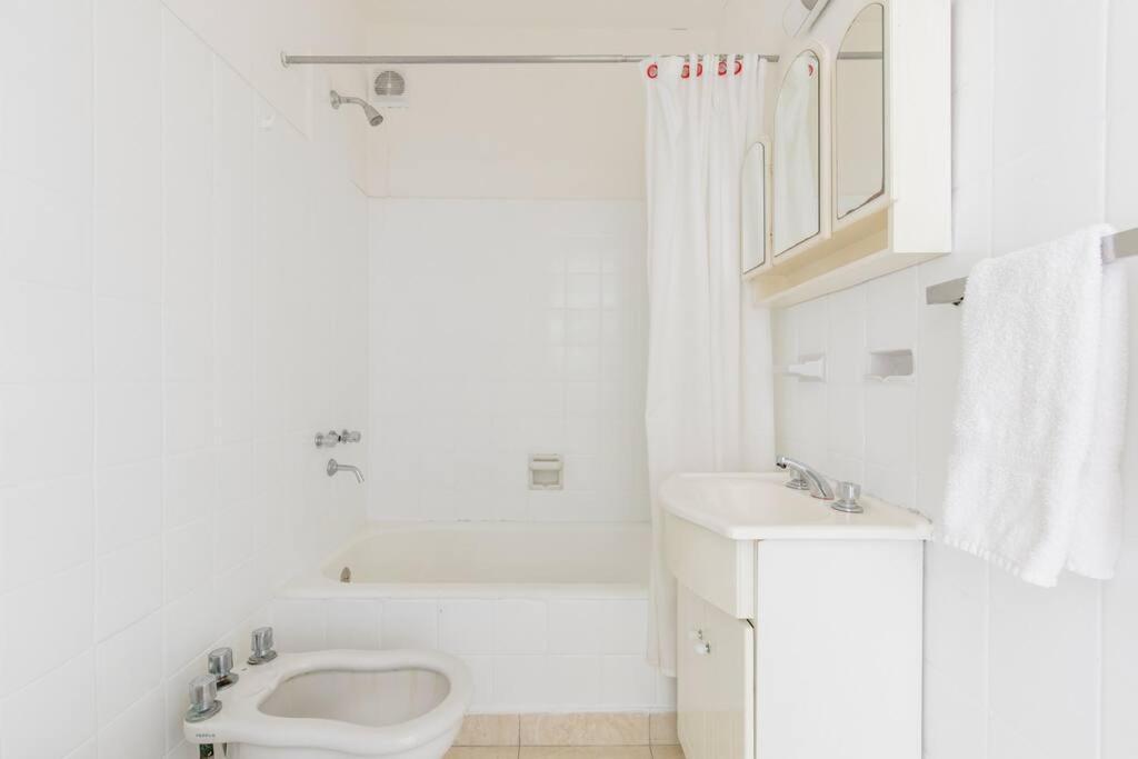 Departamento Con Balcon -movistar Arena - *