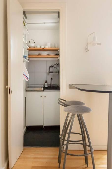 Apartamento Chic En Recoleta. Sol, Calidez Y Ubicacion.