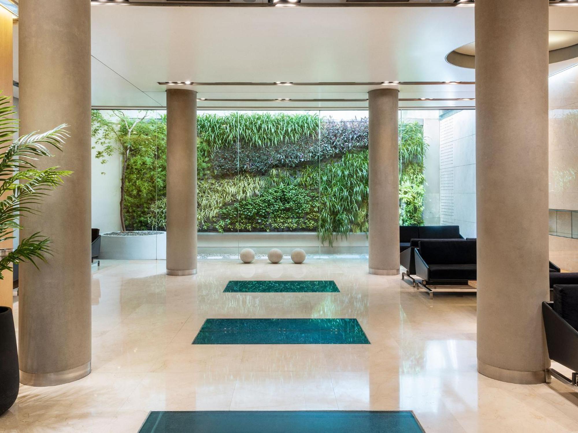 Hotel Htl Urbano
