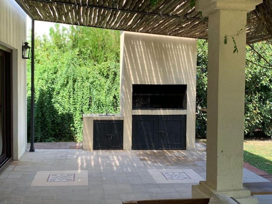 Summer House In Pilar. Office, Garden, Pool * Buenos Aires