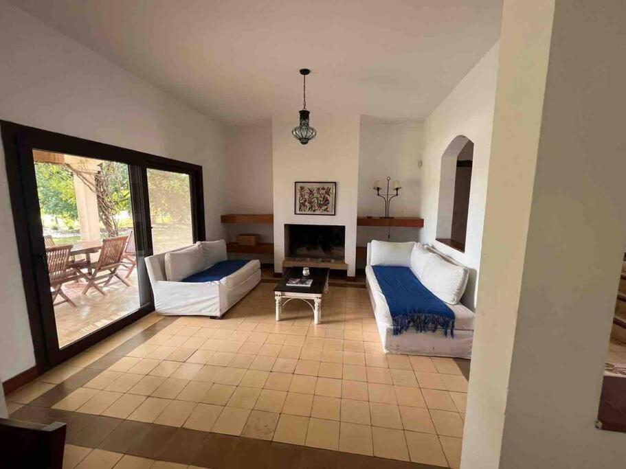 Summer House In Pilar. Office, Garden, Pool *