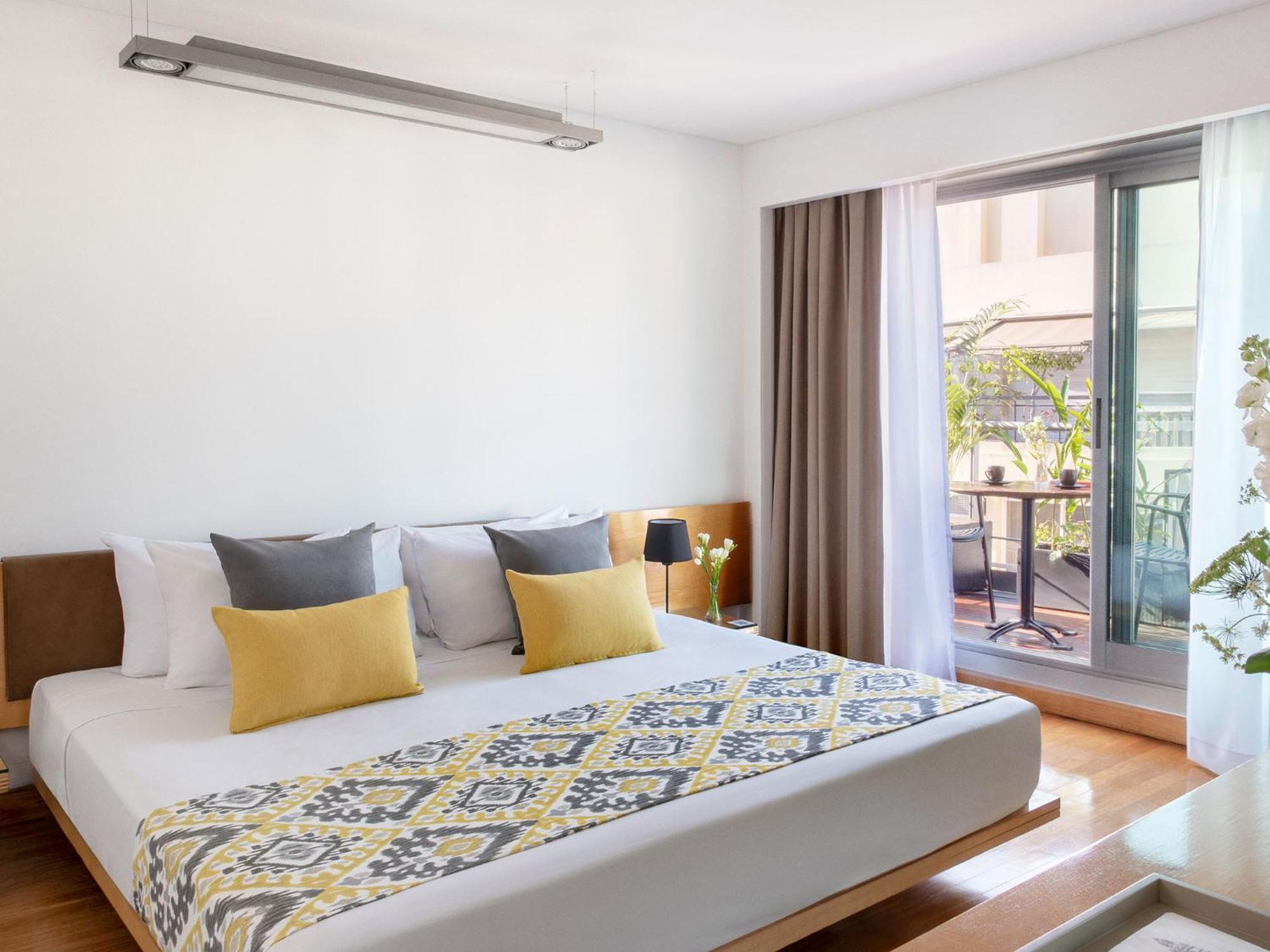 Htl Urbano Hotel