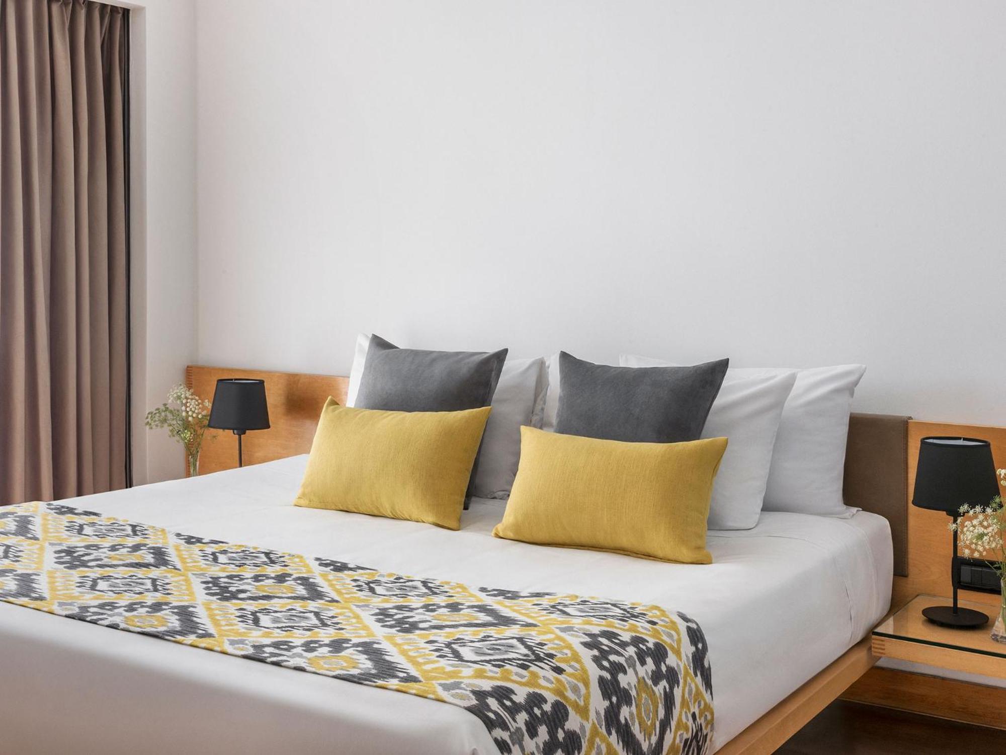 Htl Urbano Hotel 4*