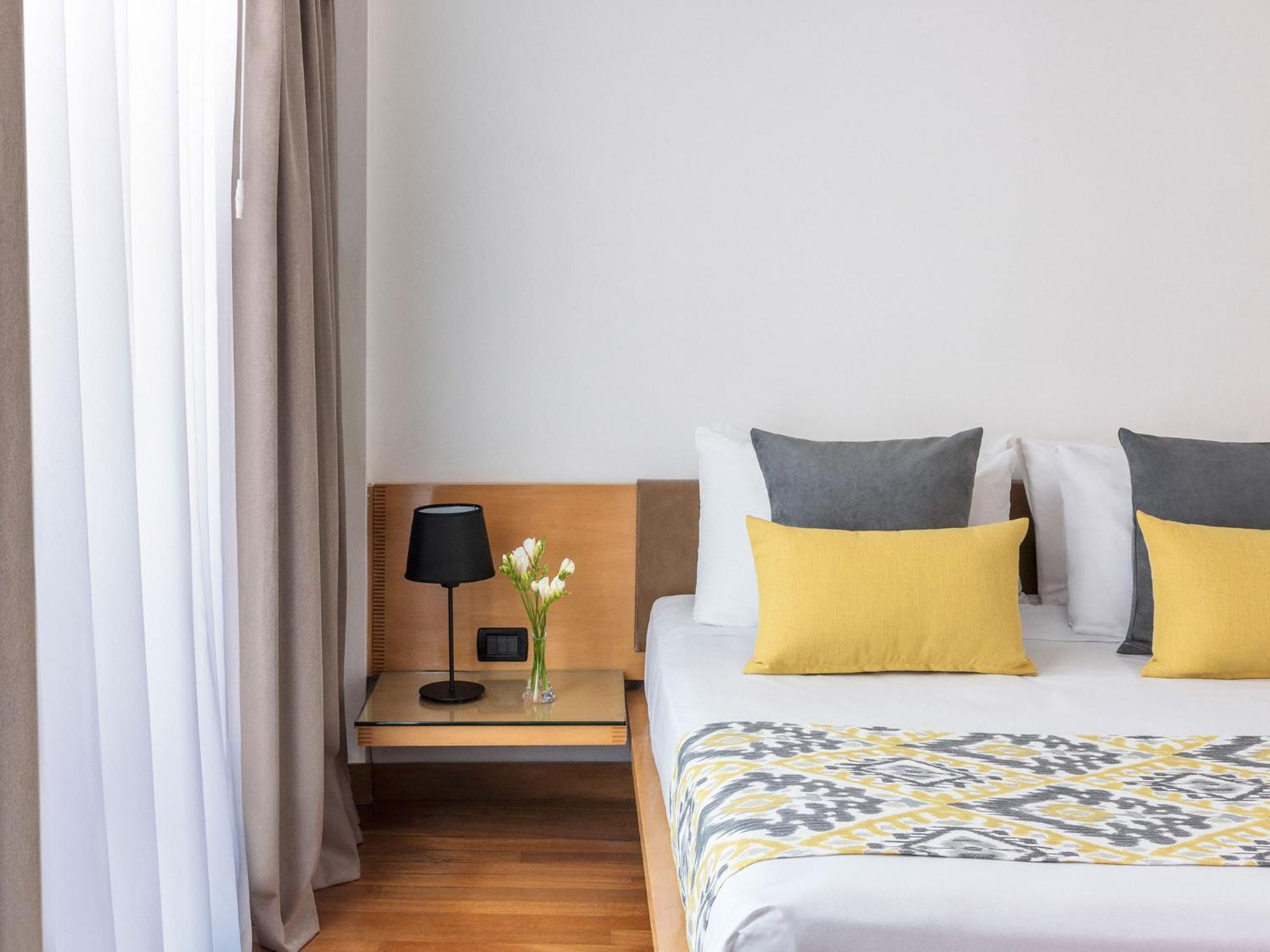 Htl Urbano Hotel