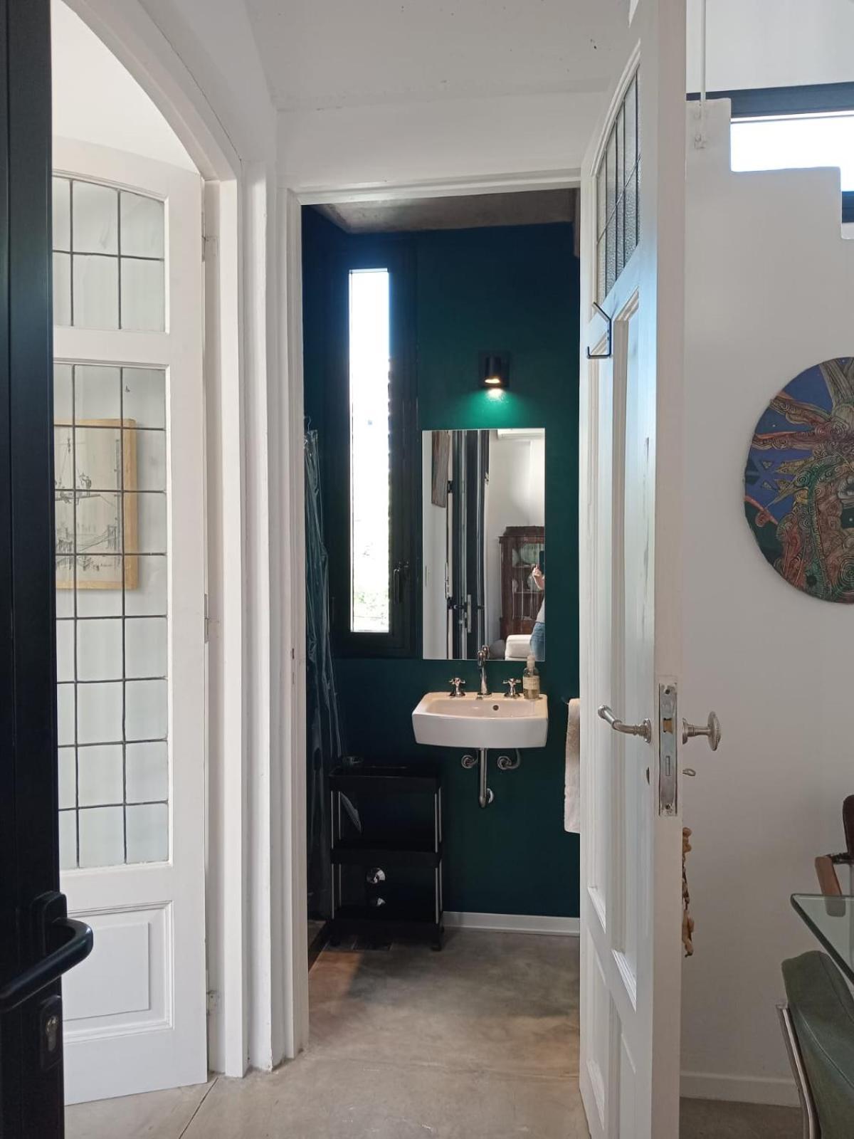 Con Bano Uso Exclusivo En Casa Compartida En Primer Piso Por Escalera Homestay