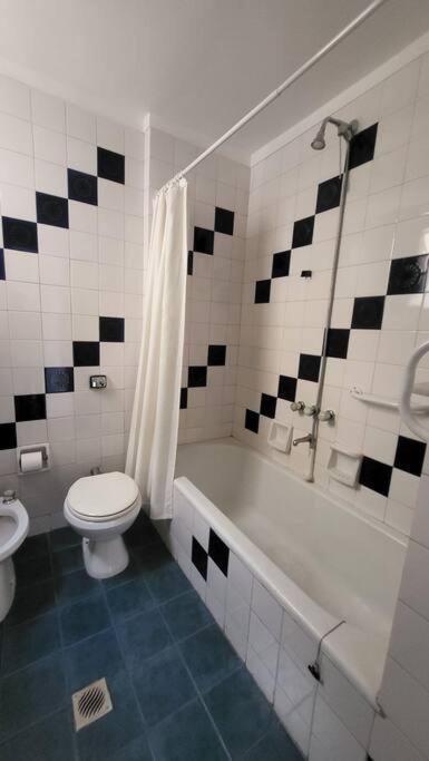 Departamento En Glamourosa Calle, 1 Dormitorio * Buenos Aires