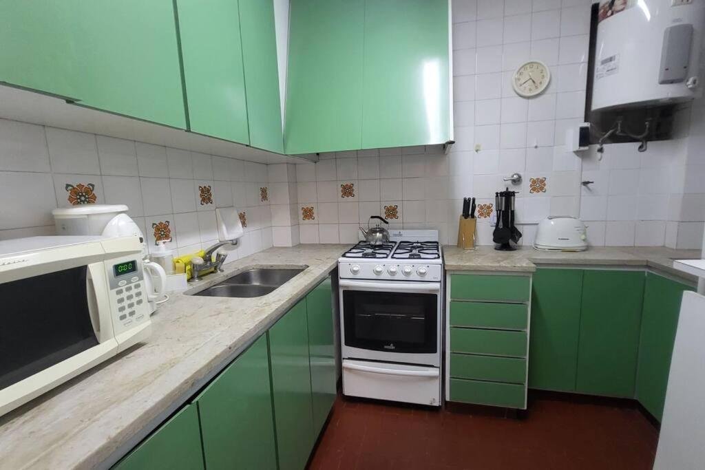 Departamento En Glamourosa Calle, 1 Dormitorio Apartamento *