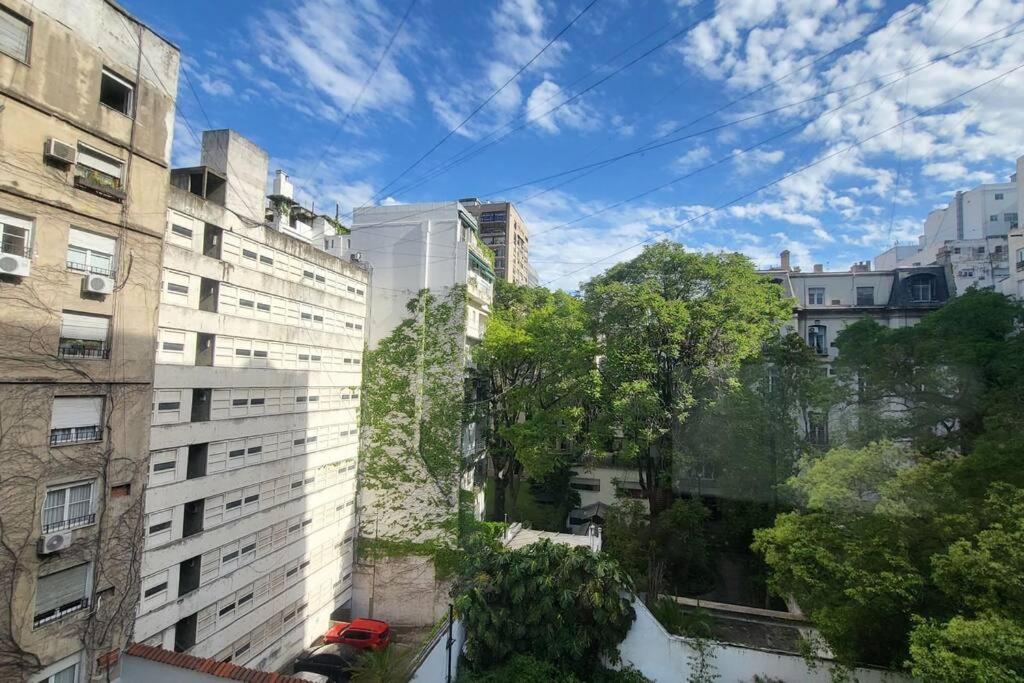 Departamento En Glamourosa Calle, 1 Dormitorio *