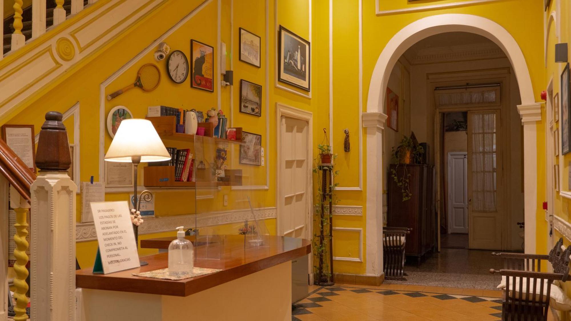 Hotel Sevilla *