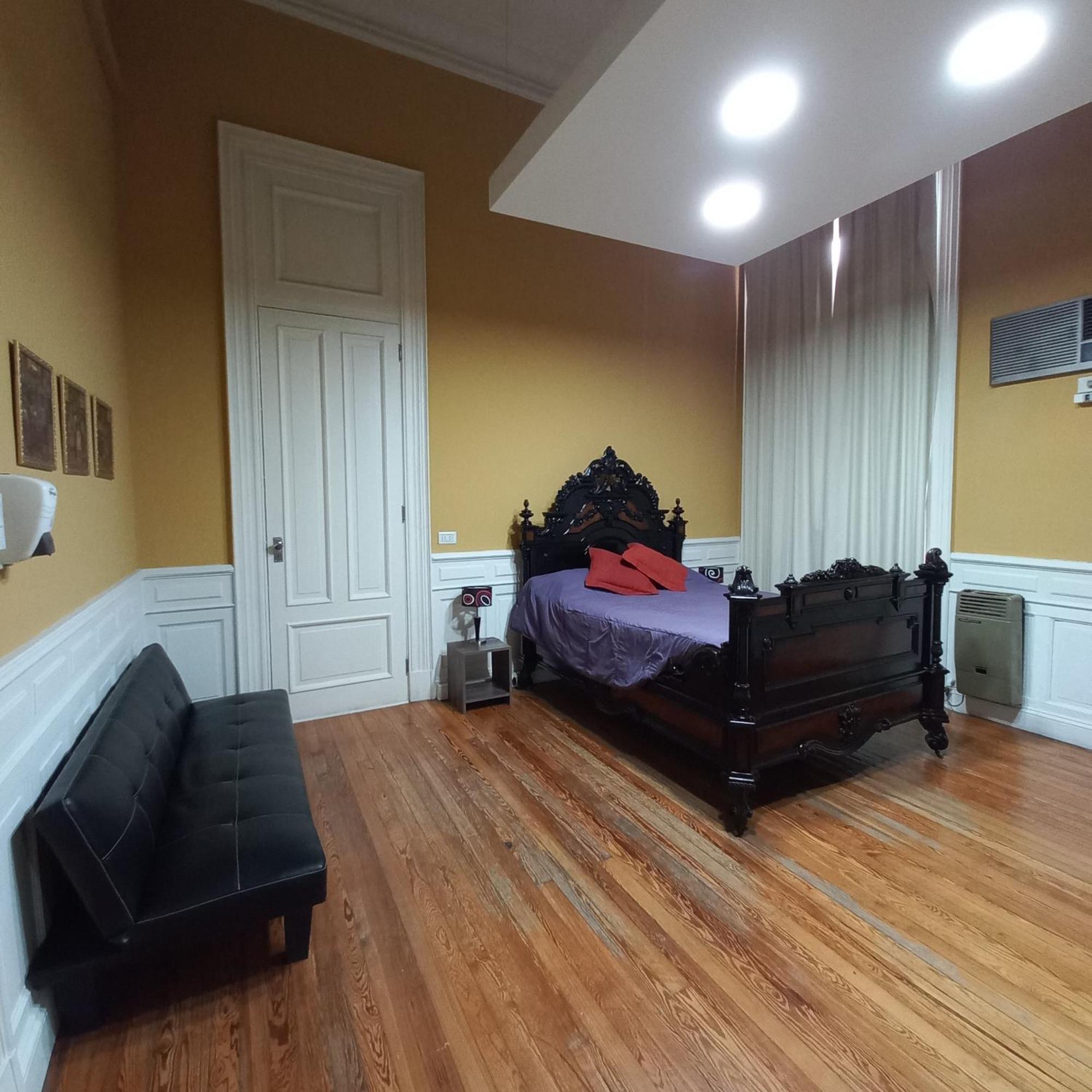 Kalahat Bed & Breakfast