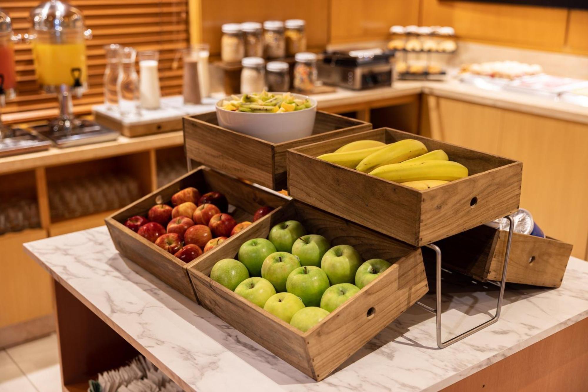 Hotel Express Puerto Madero By Ihg Buenos Aires