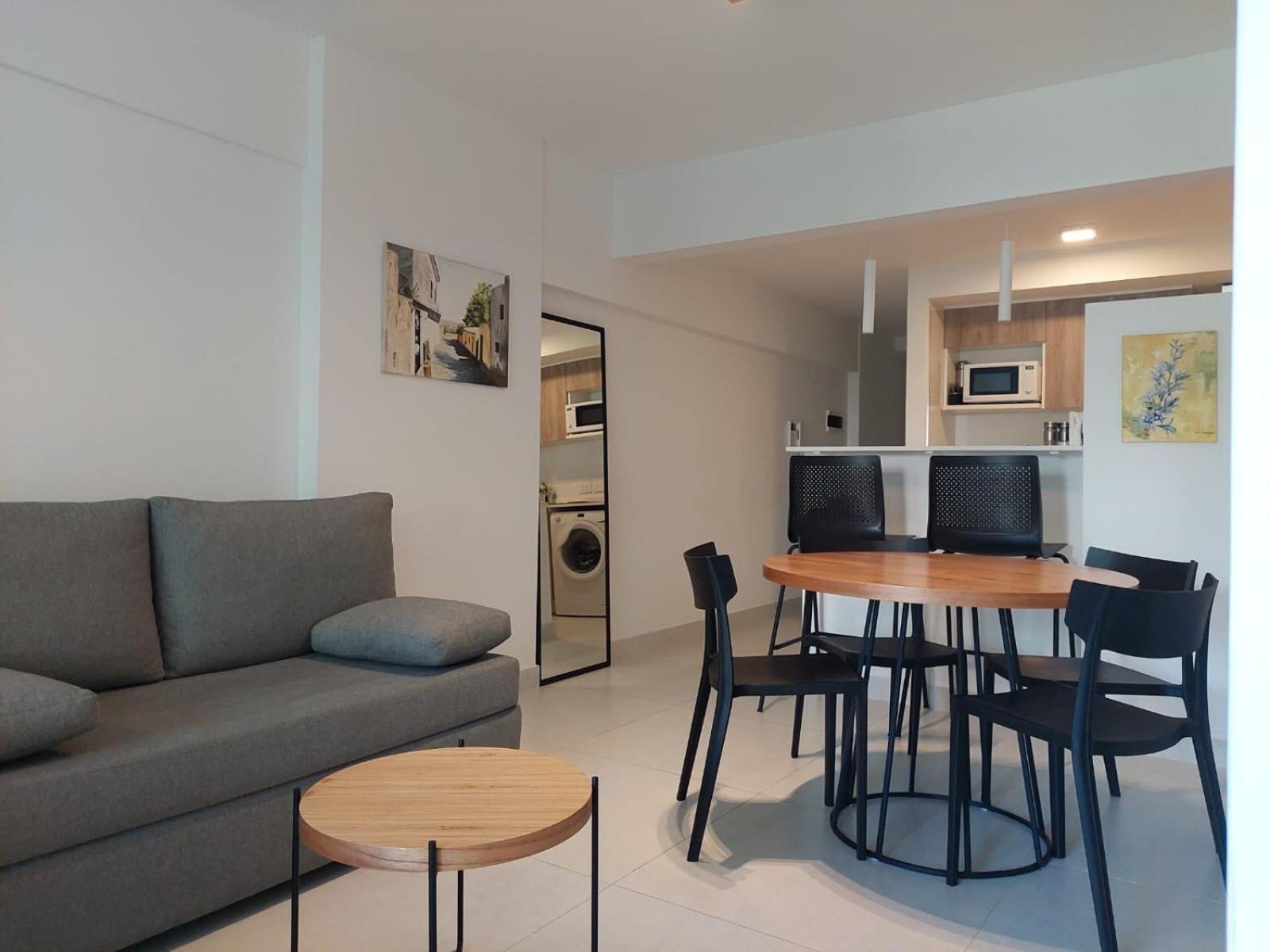 Apartamento Excelente Departamento Nuevo Zona Hospital Italiano Buenos Aires
