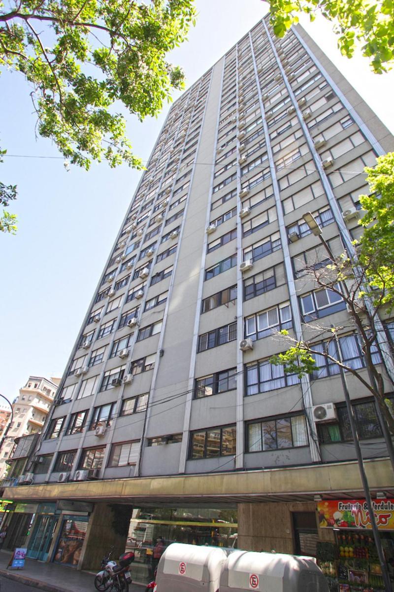 Stylish 3 Bedroom Family Apt In Palermo