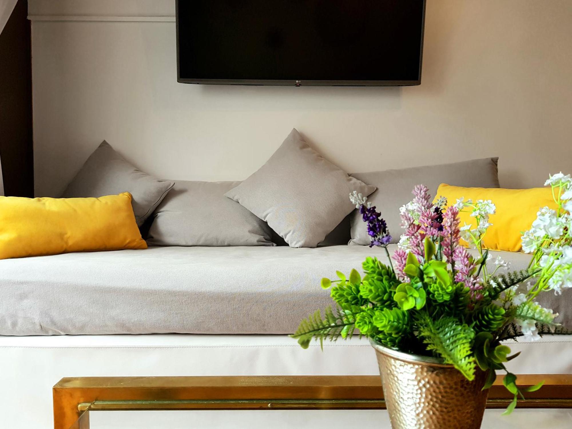Los Dominguez Apartment *