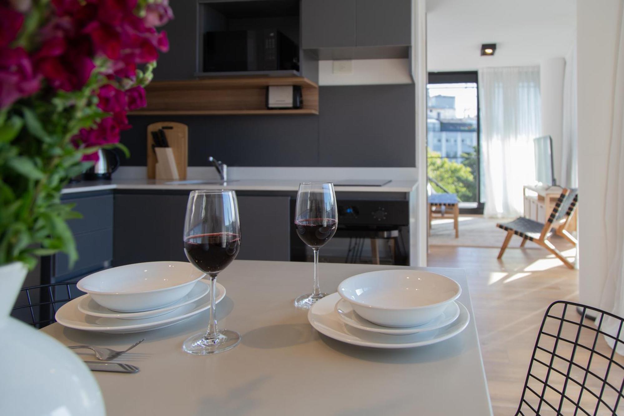 Pinea Beautiful Apartment *