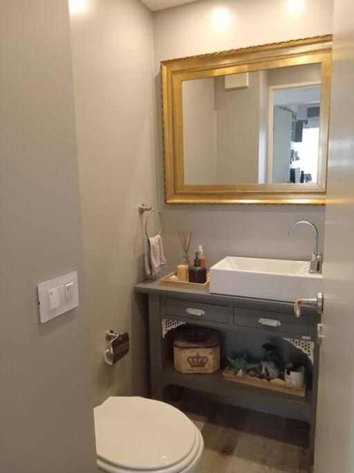 Amazing 3-bedroom In Beautiful Palermo/canita Area Apartment