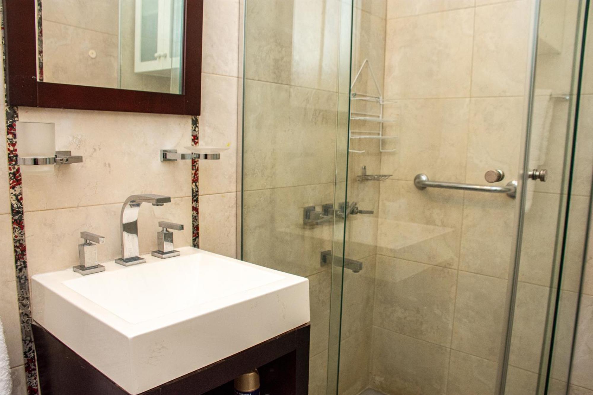 Arenales Recoleta 3pax *