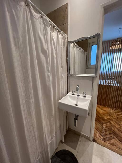 Hermoso Departamento En Recoleta Apartment *