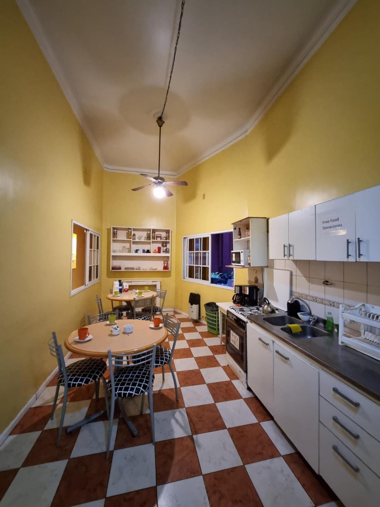 Estoril Hostel *