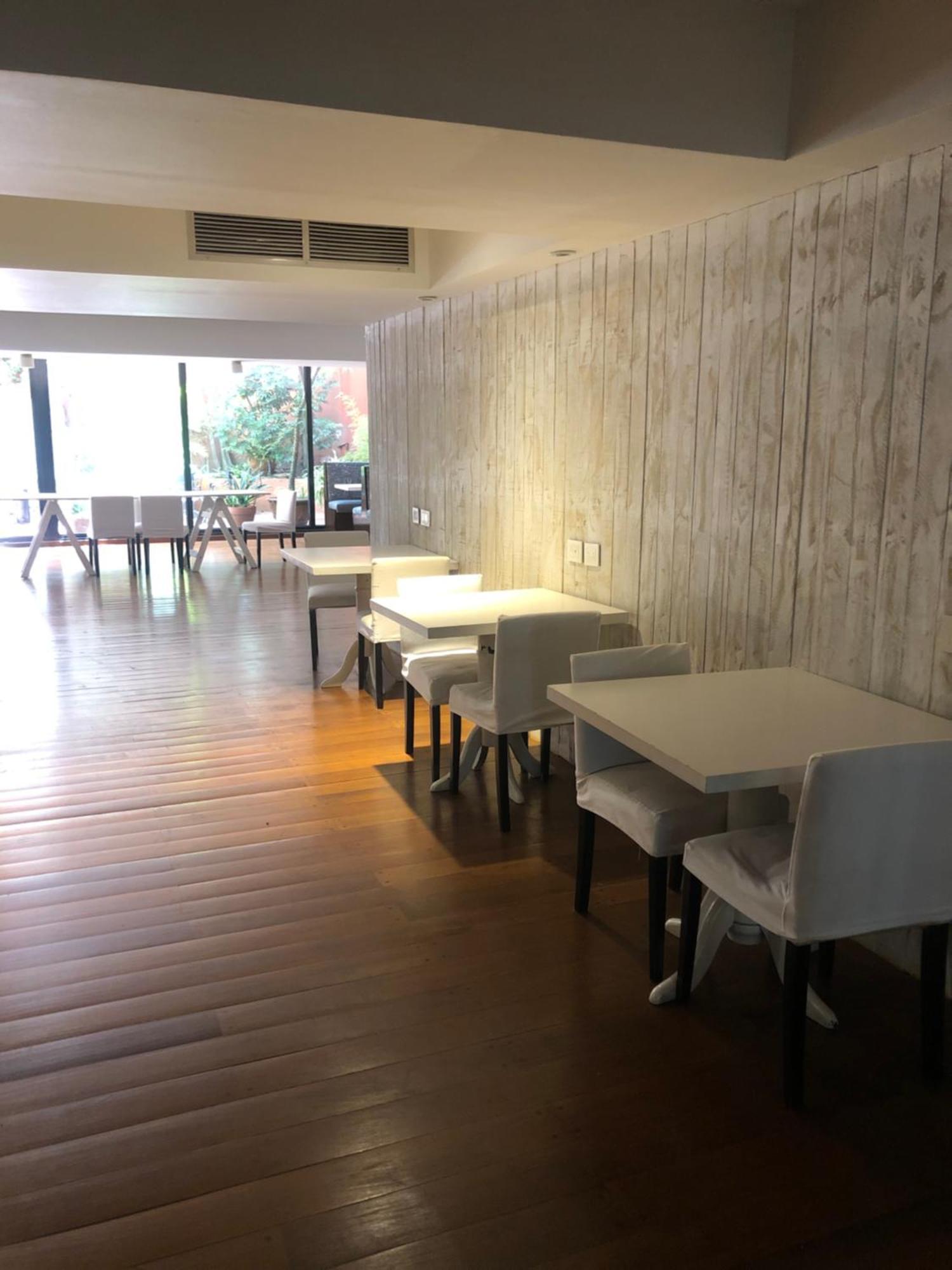 Un Bonito Lugar En El Centro De 4*