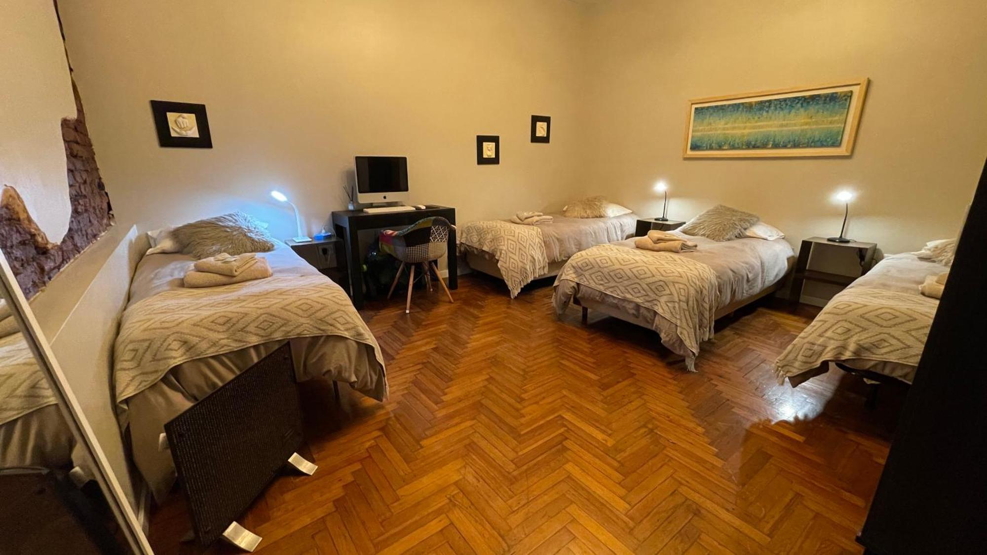 Ph Palermo Hollyhouse Holiday home *