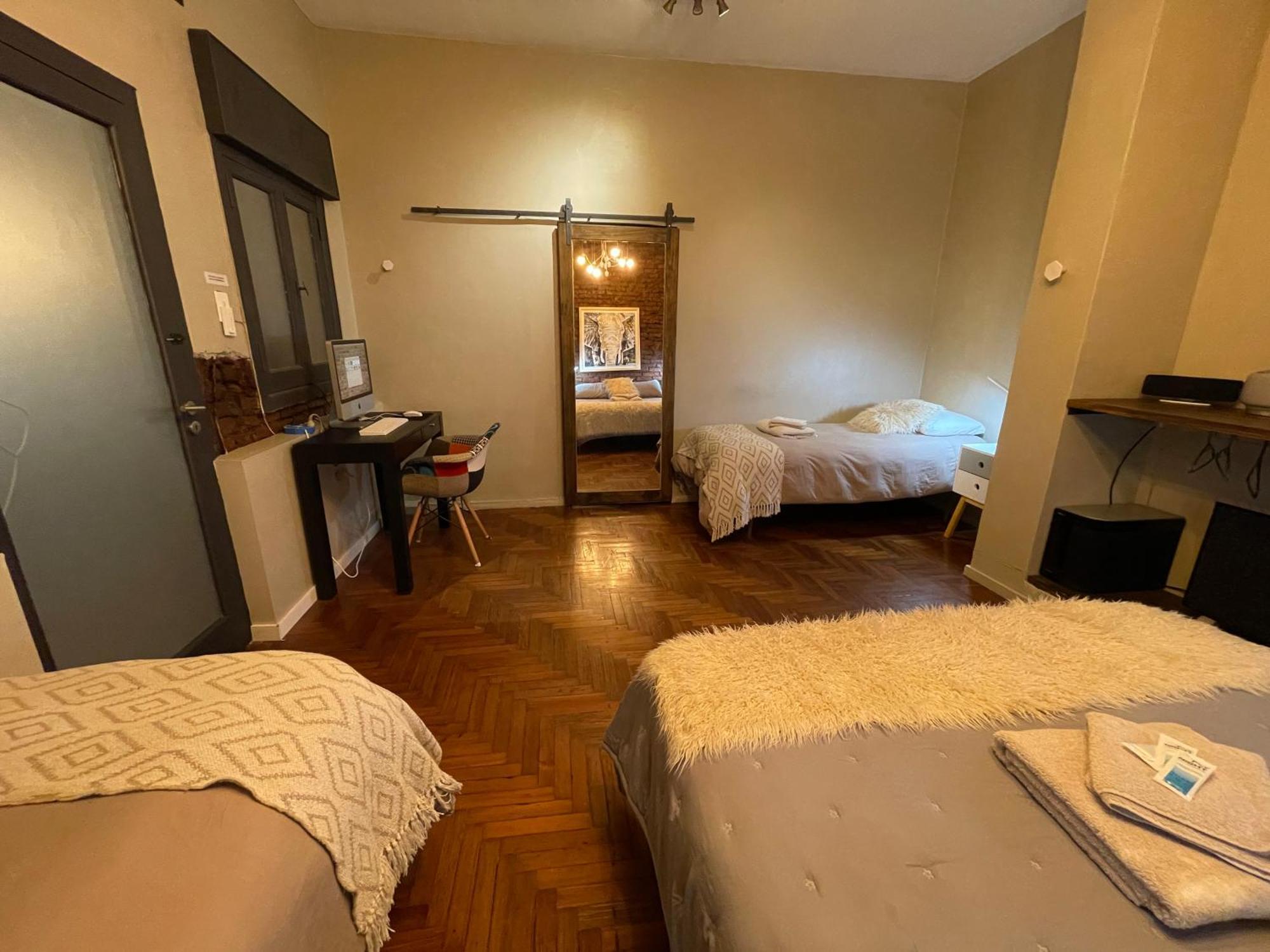 Ph Palermo Hollyhouse Holiday home *