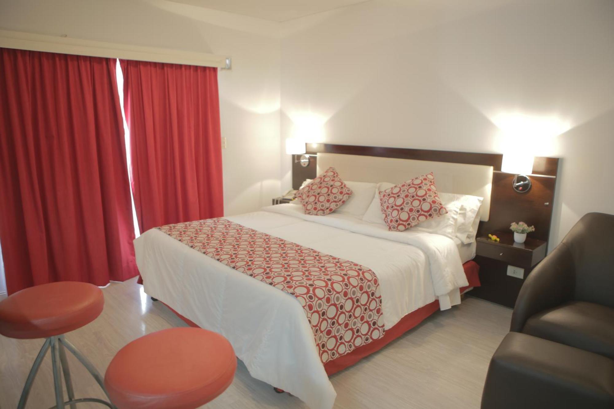 Pampa Plaza Hotel 4*