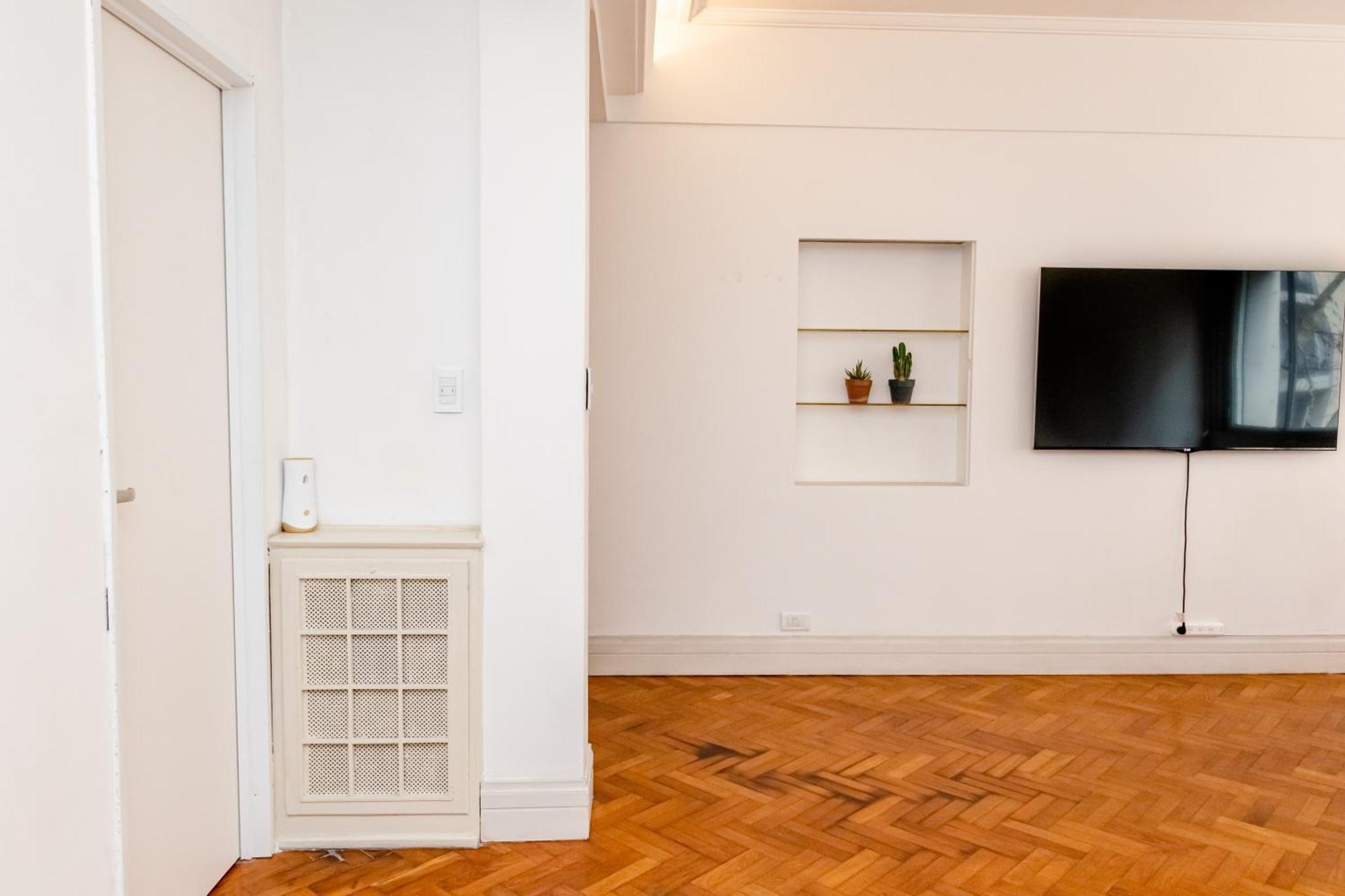 Private In A Huge Multicultural Homestay *