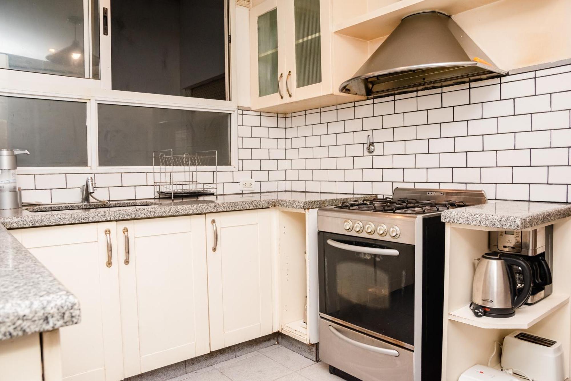 Private In A Huge Multicultural Homestay *