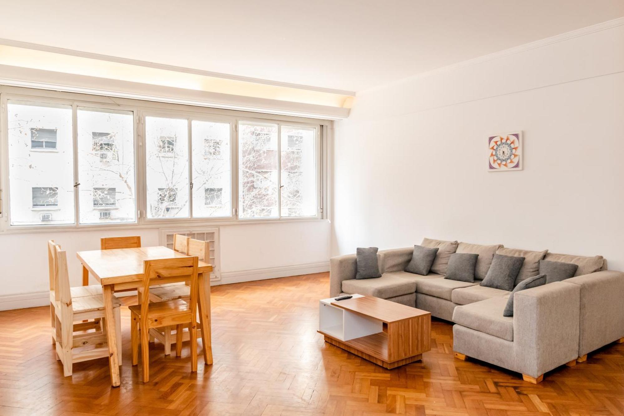 Private In A Huge Multicultural Homestay Buenos Aires