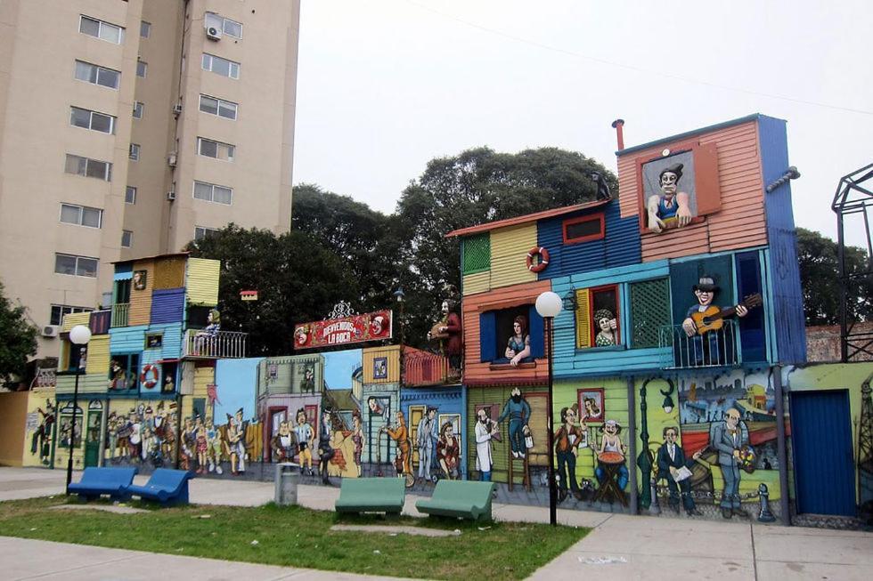 Apartment Feels Like - La Boca