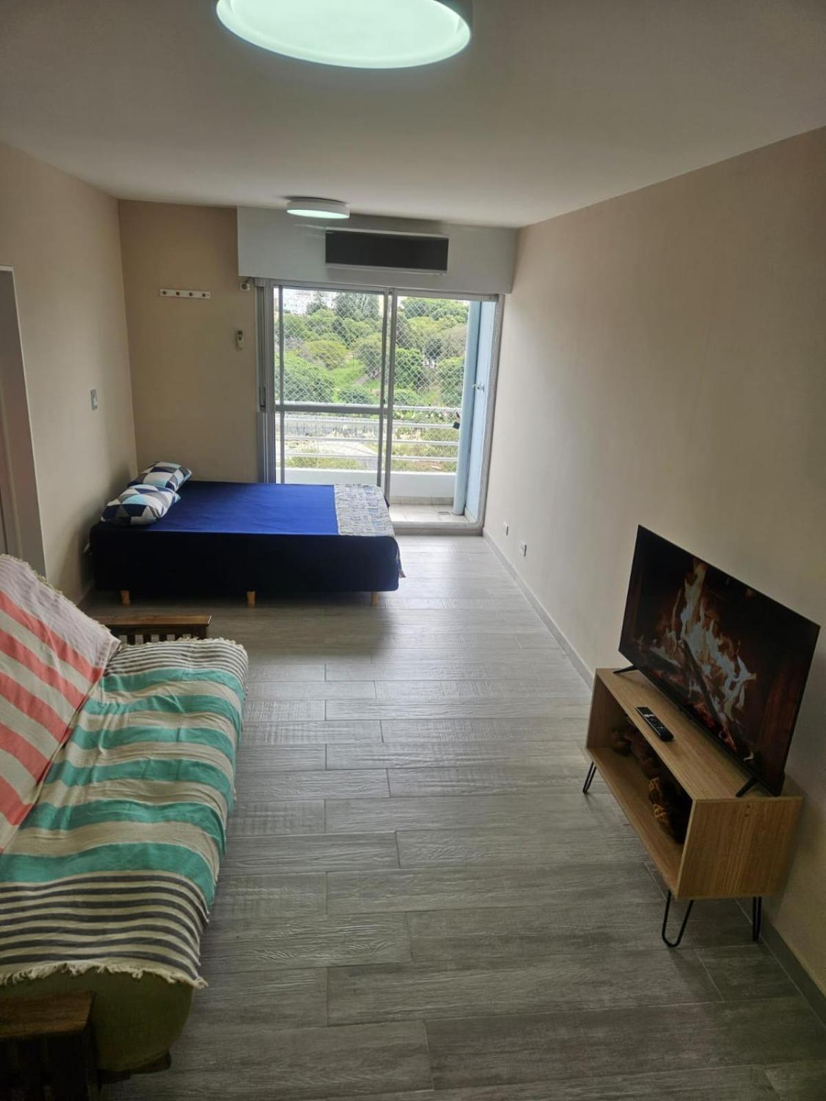 Feels Like - La Boca Apartment