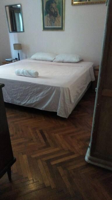 Amplio Departamento Con 3 *