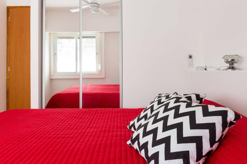 Heart Of Soho 2 Bedrooms With Patio *
