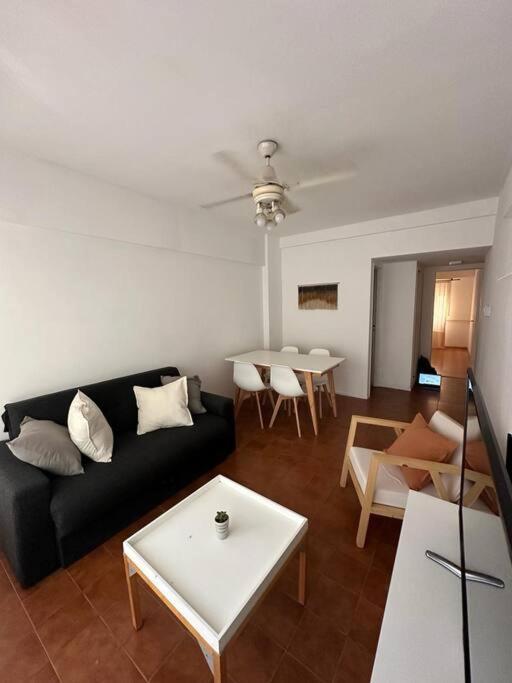 Hermoso 2 Amb Amplios En Crespo * Buenos Aires