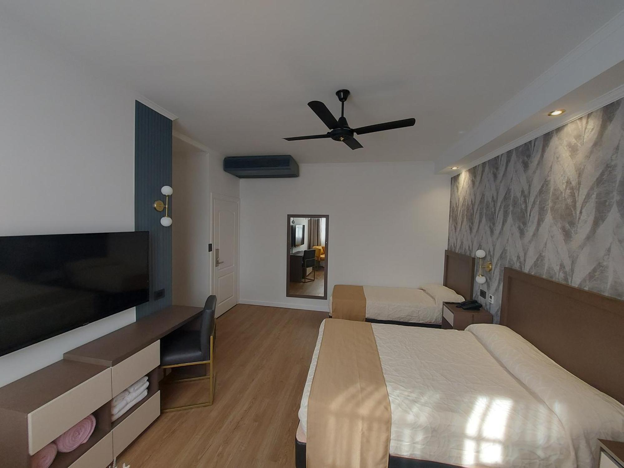 Internacional Hotel 2*