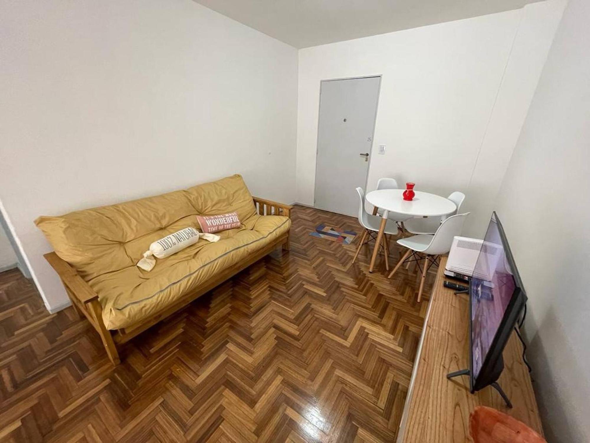 Apartment Charming In The Heart Of 2 Blocks Away From Corrientes Avenue