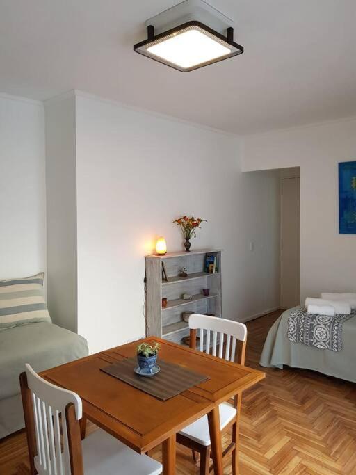 Departamento Laprida Apartment *
